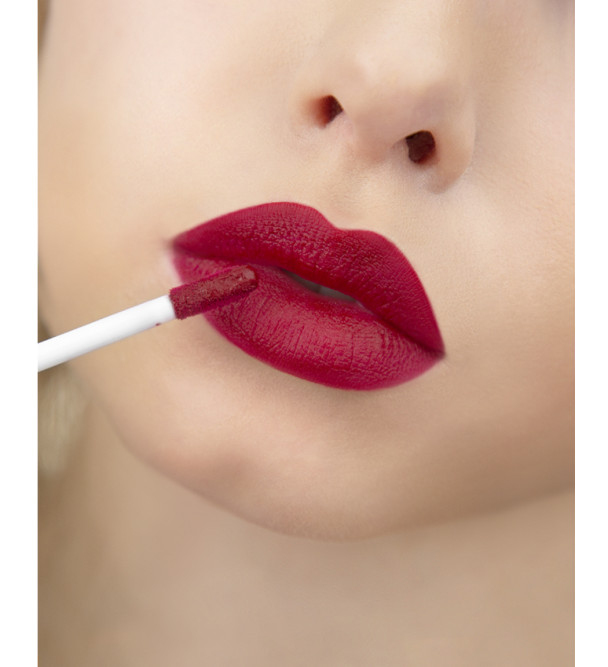LUXVISAGE блеск для губ PIN UP Ultra Matt, тон 30 Red salsa