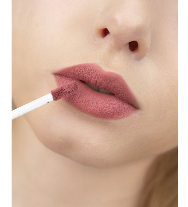 LUXVISAGE блеск для губ PIN UP Ultra Matt, тон 26 Smoky plum