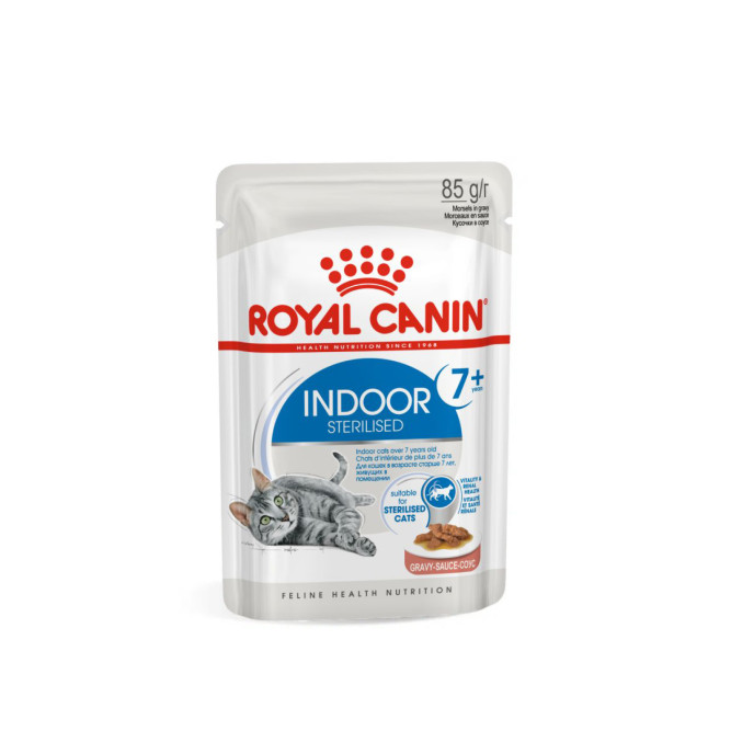 Royal Canin Indoor Sterilised 7+ влажный корм для стерилизованных кошек в возрасте от 7 до 12 лет, живущих в помещении, мелкие кусочки в соусе, в паучах - 85 г х 28 шт