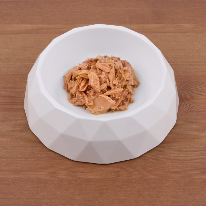 Monge Supreme Sterilised влажный корм для взрослых стерилизованных кошек с тунцом, бурым рисом и гинкго билоба, в консервах - 80 г х 24 шт