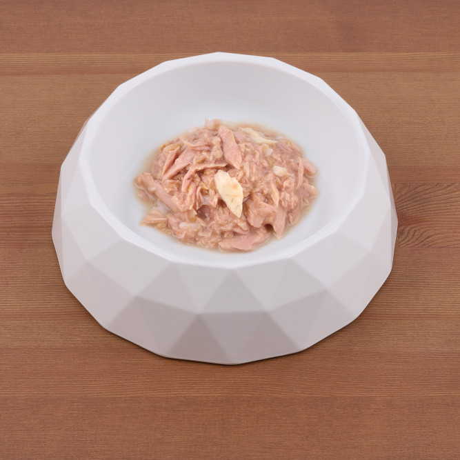 Monge Supreme Sterilised влажный корм для взрослых стерилизованных кошек с тунцом и сибасом, в консервах - 80 г х 24 шт