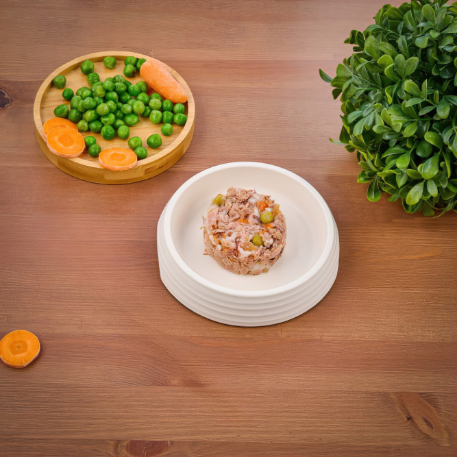 Monge Supreme Adult Cat влажный корм для взрослых кошек с тунцом, зелёным горошком и мини-морковью, в паучах - 80 г х 24 шт