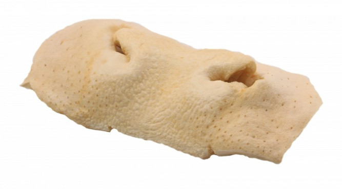 TiTBiT лакомство для собак Нос говяжий бабочка - 75 г